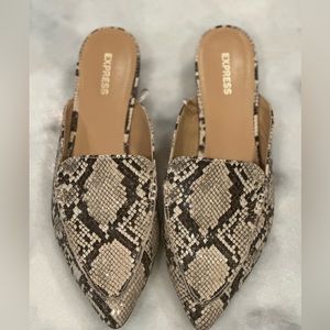 Size 7.5 Express Mules Snake Skin Print EUC